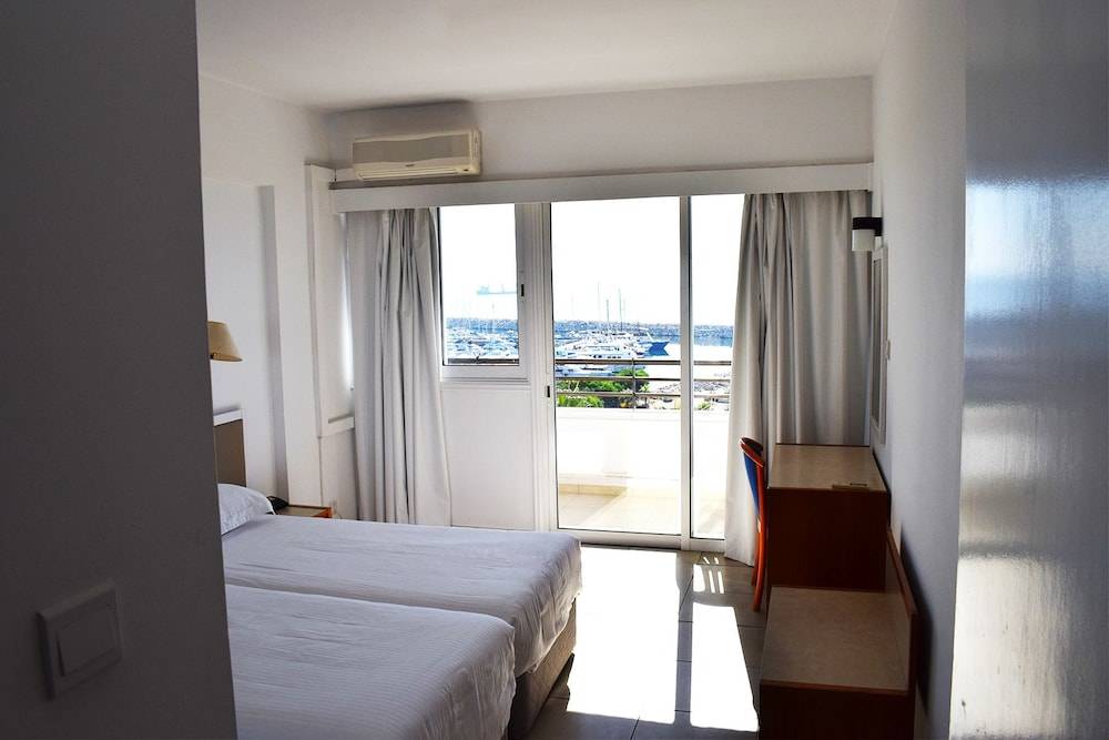 Sun Hall Beach Hotel Apartments 1