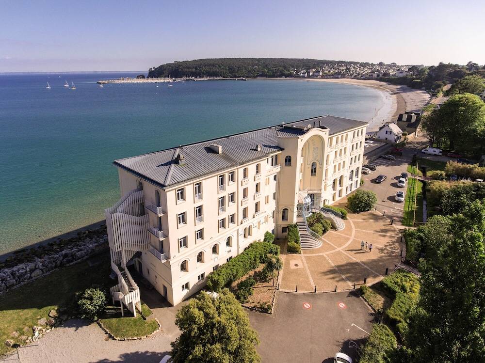 Hôtel Morgat Le Grand Hôtel De La Mer 1