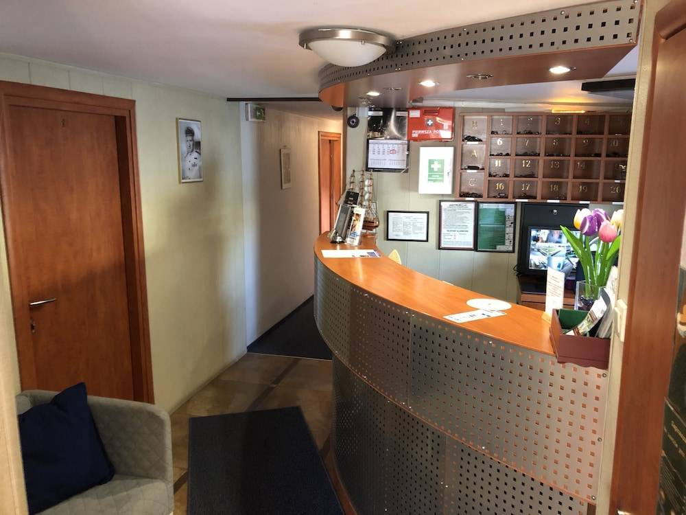 The Boat - Hostel&Chill 2