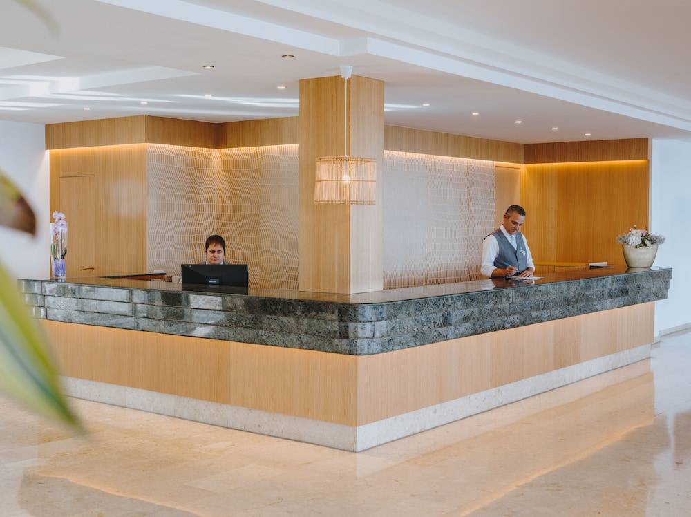 Grupotel Aguait Resort & Spa - Adults Only 2