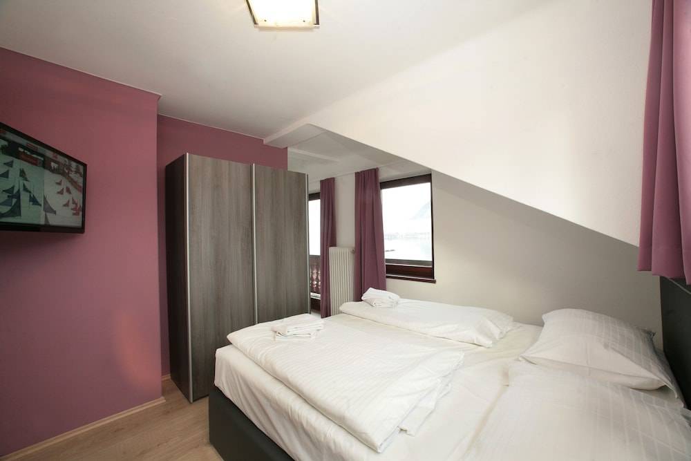 Lake and Cityhotel Edelweiss - self Check in 1
