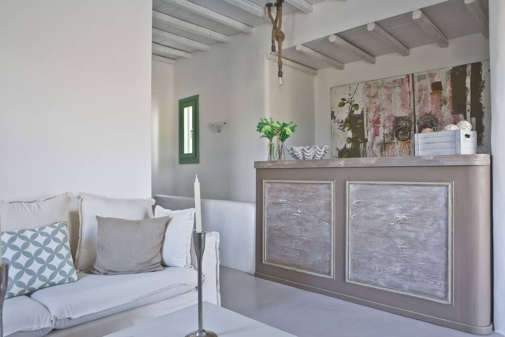Mykonos Panormos Villas & Suites 2