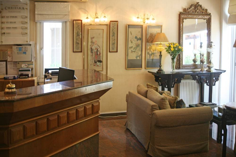 Chrielka Hotel 2