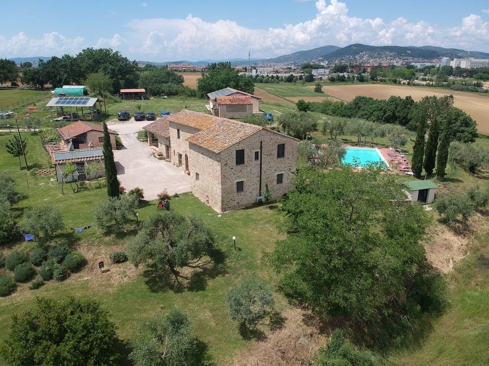 Perugia Farmhouse 1