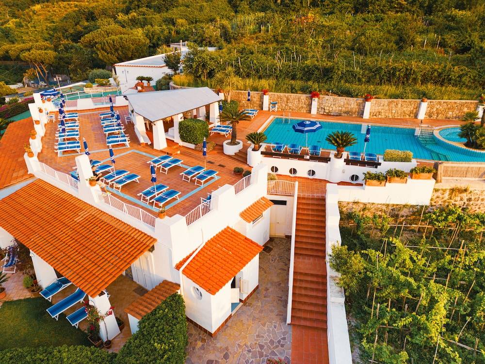 Poggio Aragosta Hotel & Spa 1