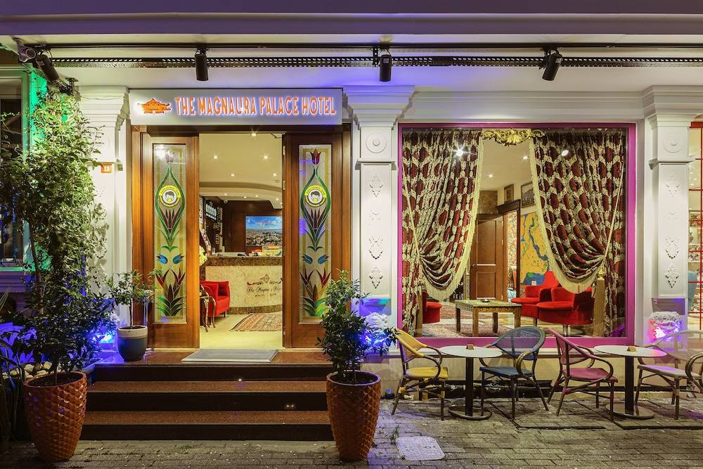 The Magnaura Palace Hotel 2