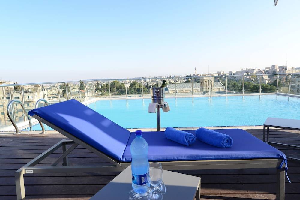 St. George Hotel 1