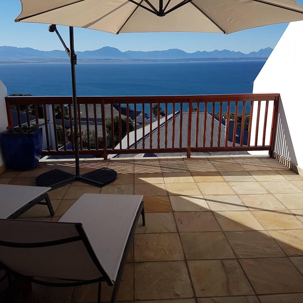 Aquamarine Guest House 1