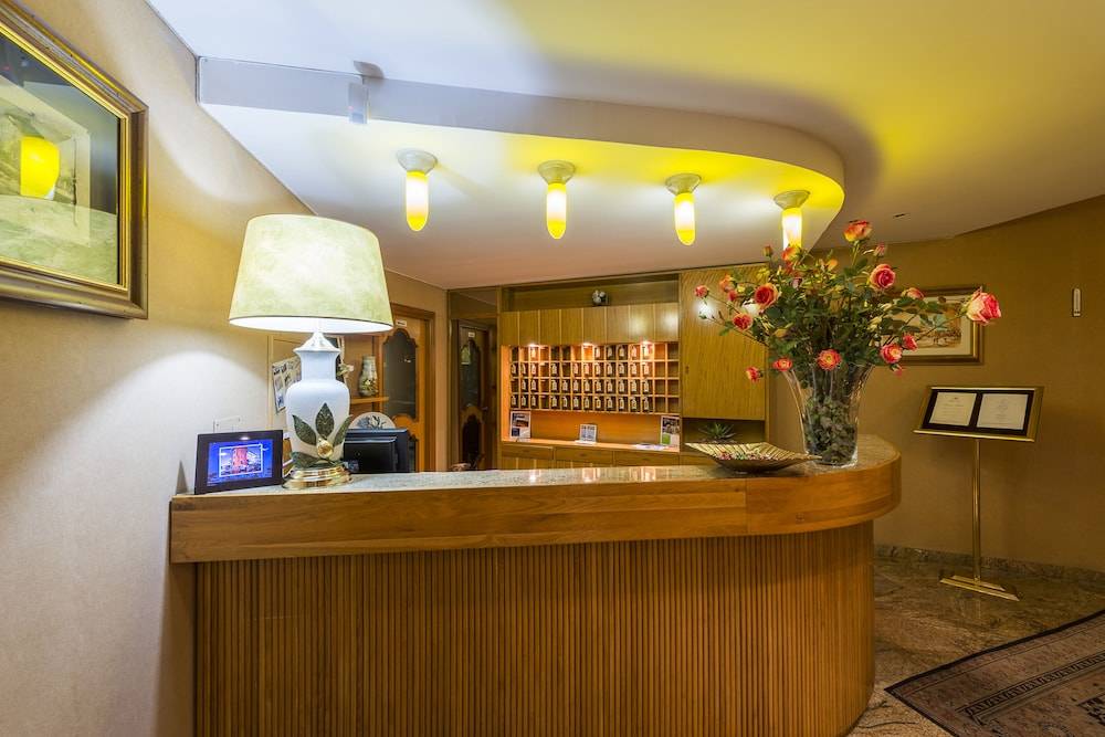 Hotel Iris 2