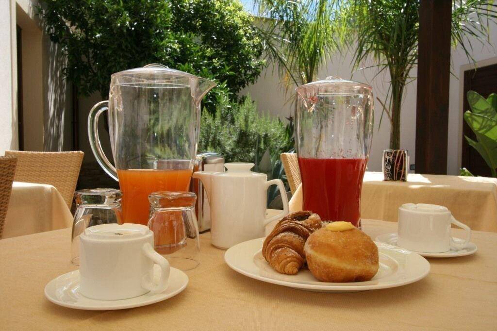 Amaryllis Hotel 1