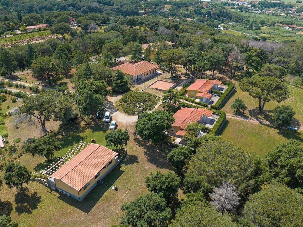 Villino nel Bosco 1