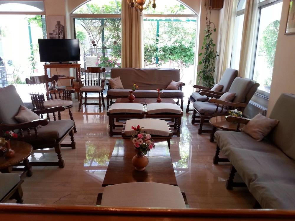 Karis Hotel 2