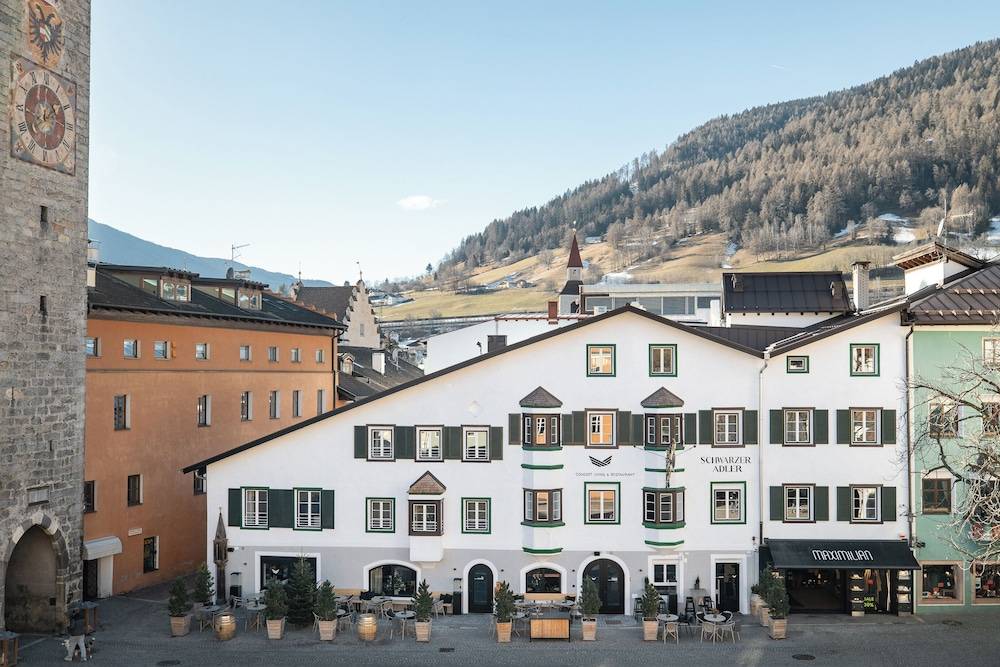 Schwarzer Adler - Concept Living 1