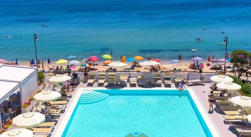 Hotel Montecristo 1