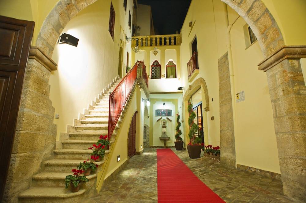 Vittorio Emanuele Hotel 1