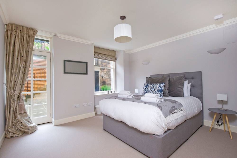 Destiny Scotland - Q-Residence 2