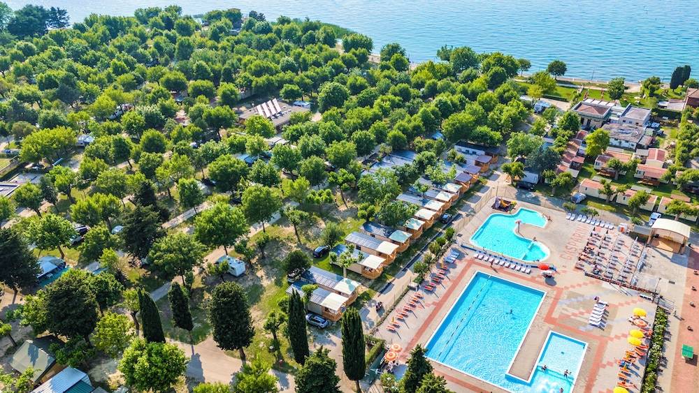 Baia Holiday Gasparina 1
