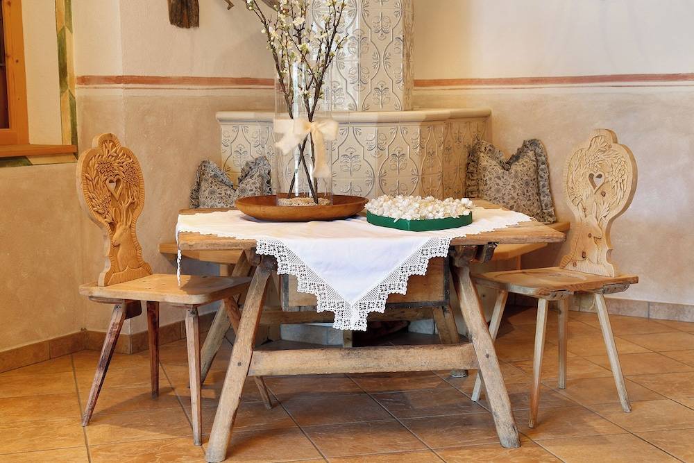 Hotel Hubertusstube 2