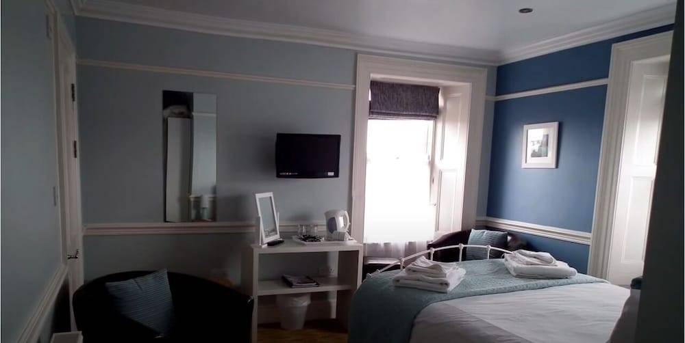 The Top House Inn 2