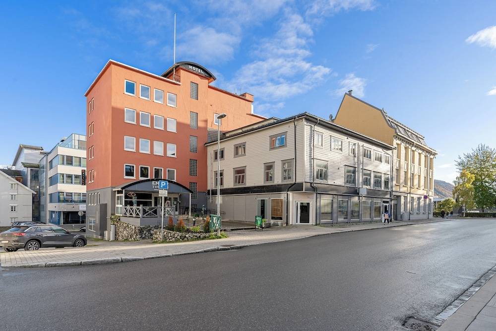 First Hotel Amalie 1