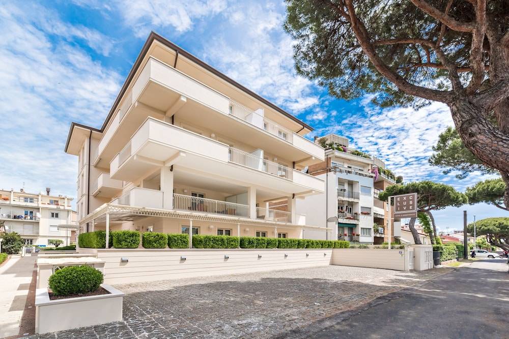 Hotel & Residence Exclusive 1