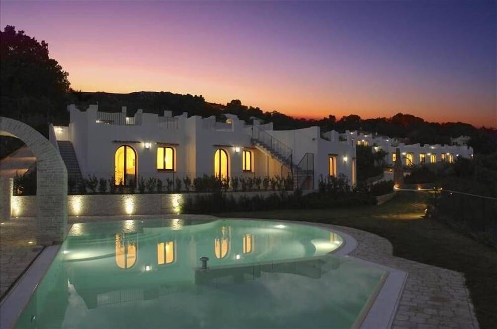 Baia Delphis Resort 1