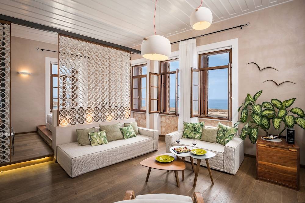 Ambassadors Residence Boutique Hotel 1