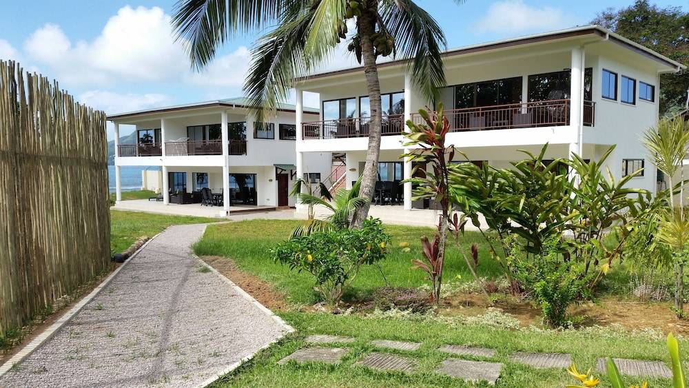 Beach Cottages 1