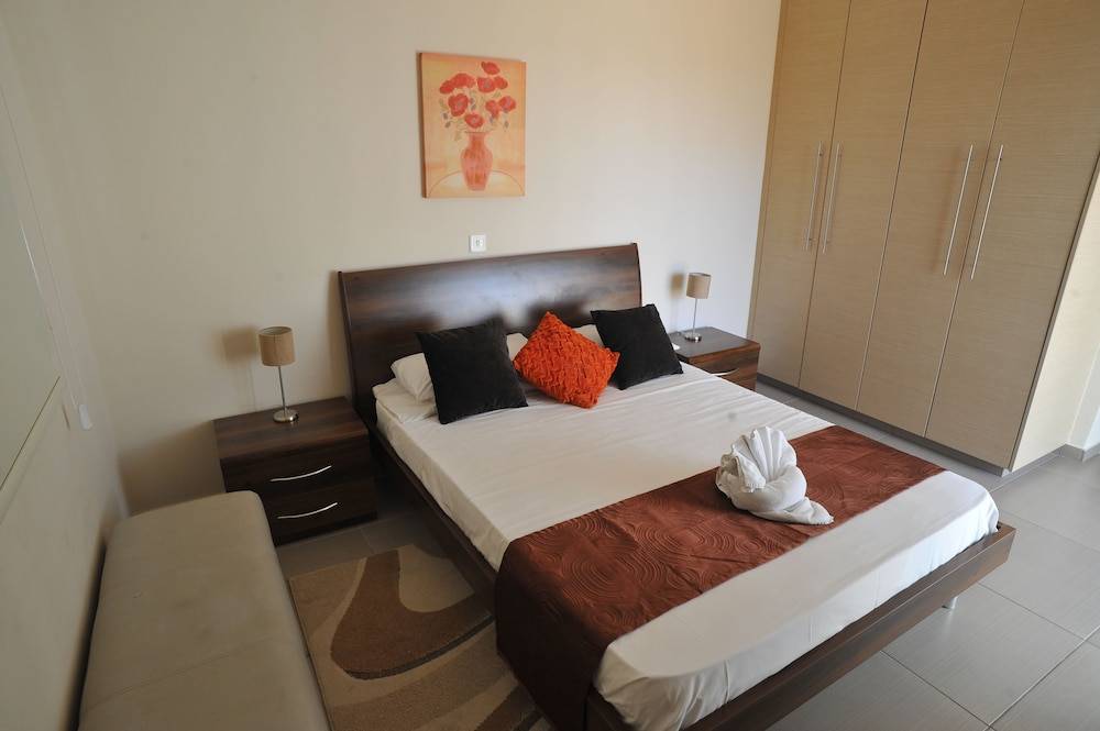 Aphrodite Sands 2