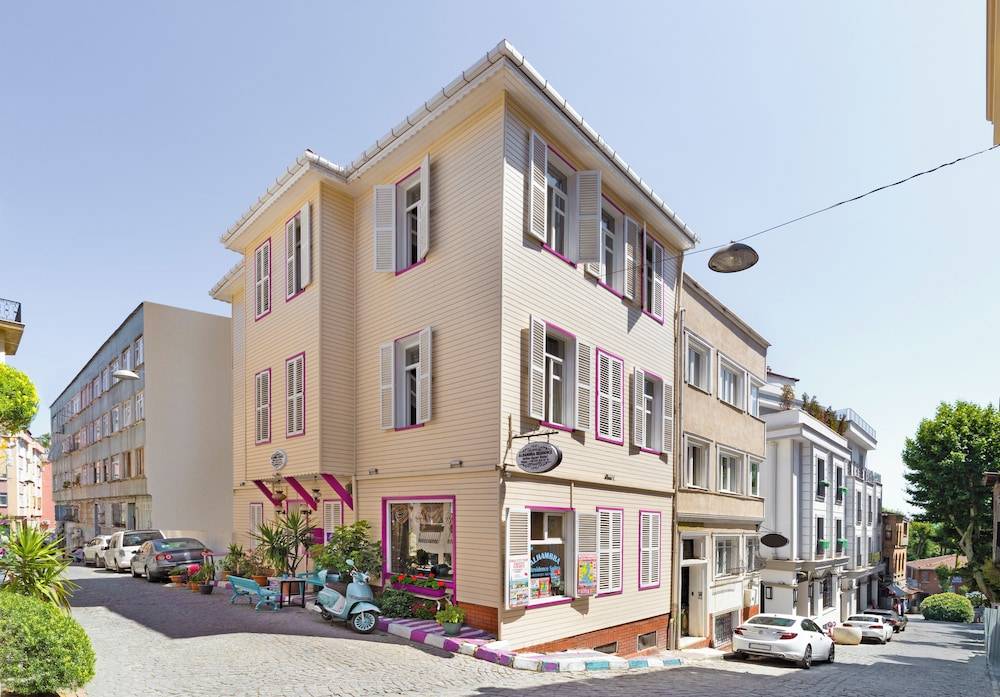 Alhambra Apart Hotel 1