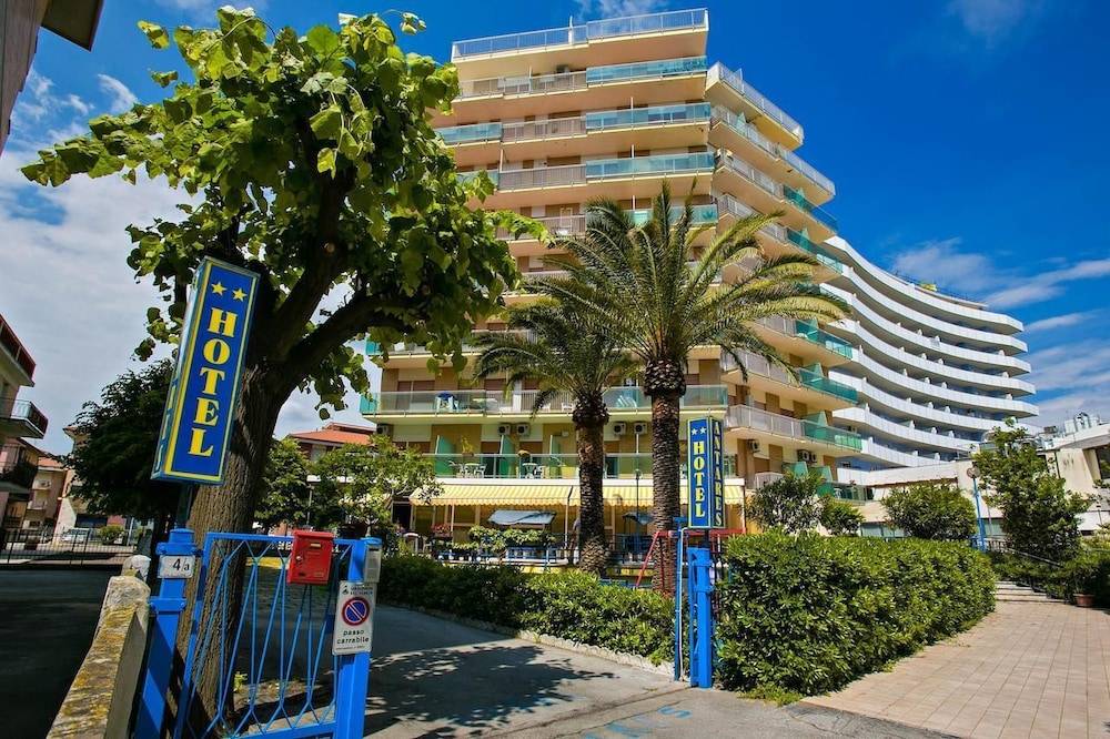 Hotel Antares 1