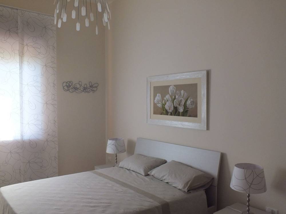 Villa Lazzari B&B Tra i due Mari 2