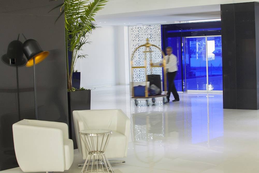 King Evelthon Beach Hotel & Resort 2