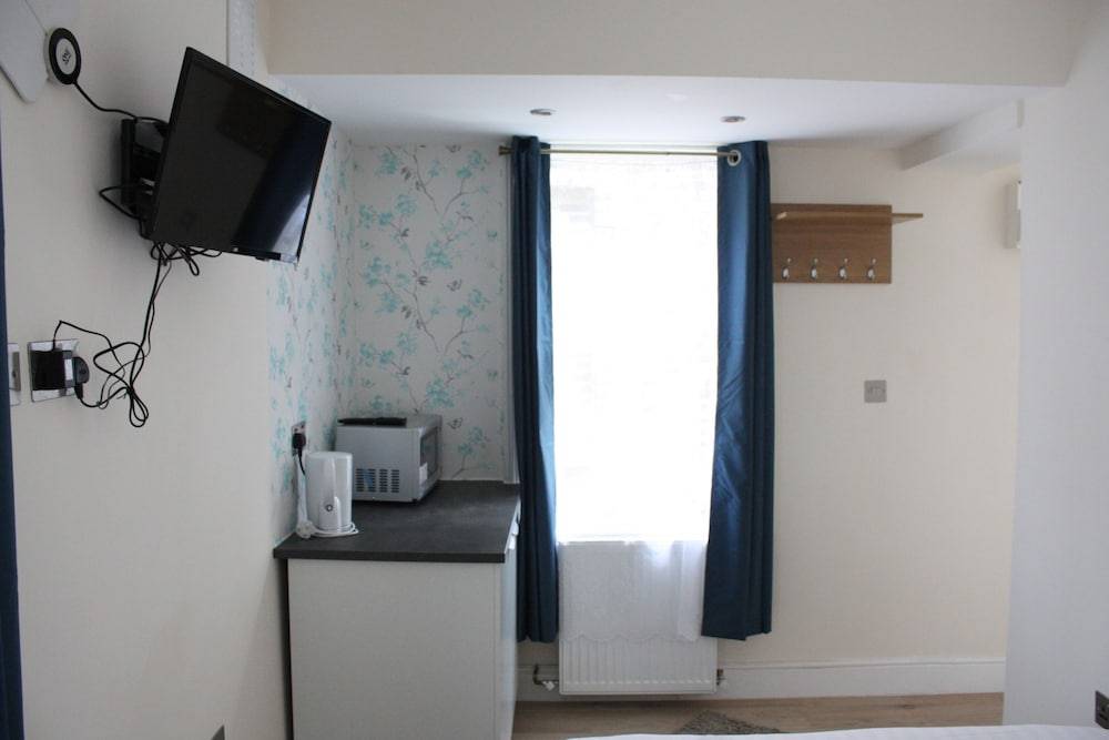 Kensington and Chelsea Apartment 2