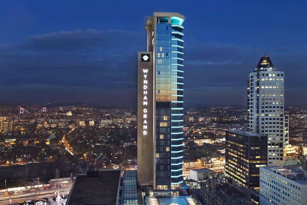 Wyndham Grand Istanbul Levent Hotel & Conference Center 1