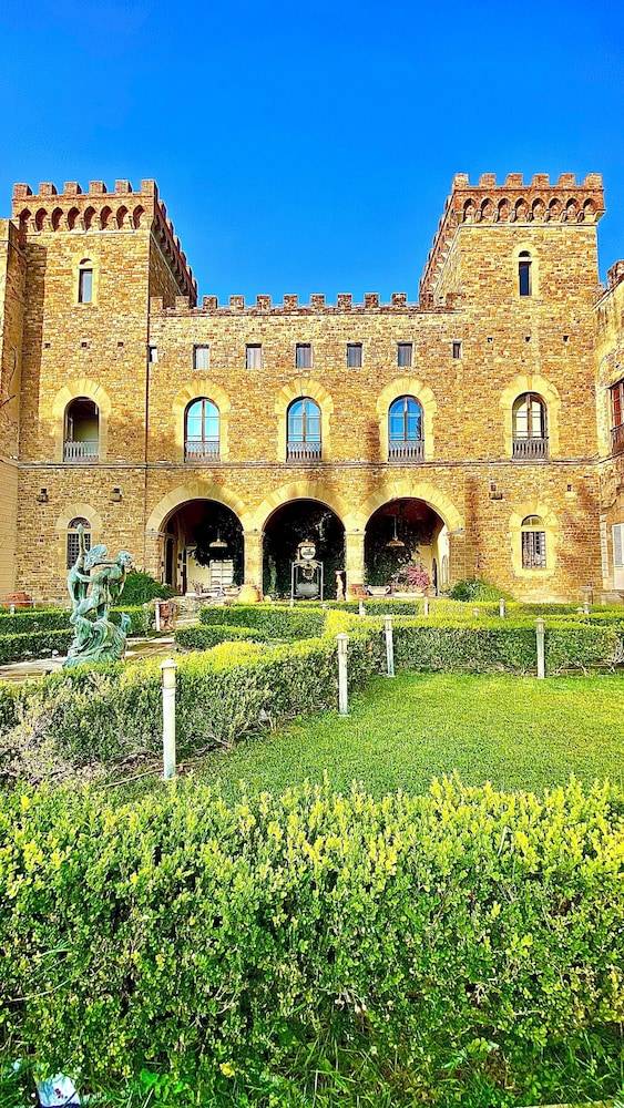 Castello di Montalbano 1