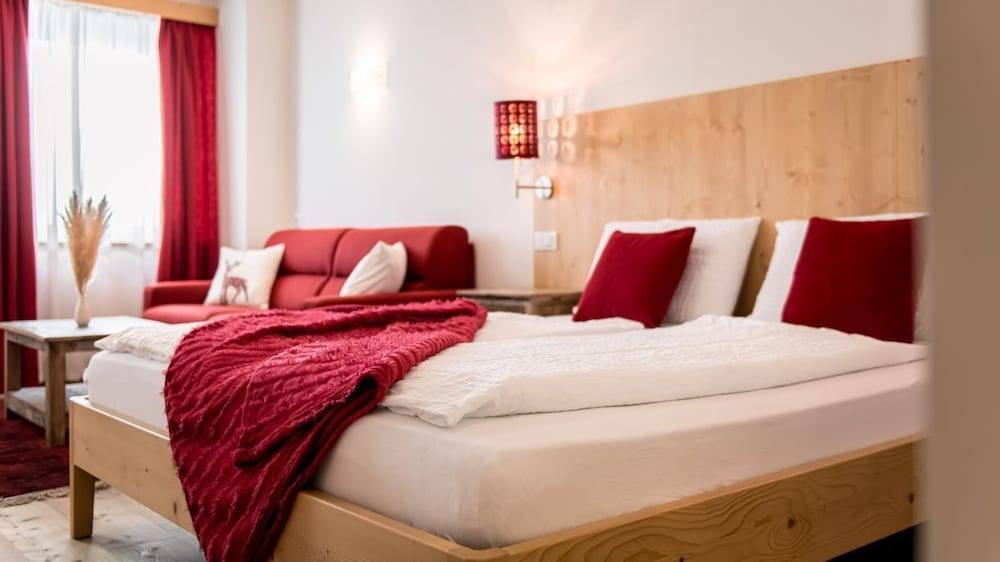 Am Schloss Guest House 1