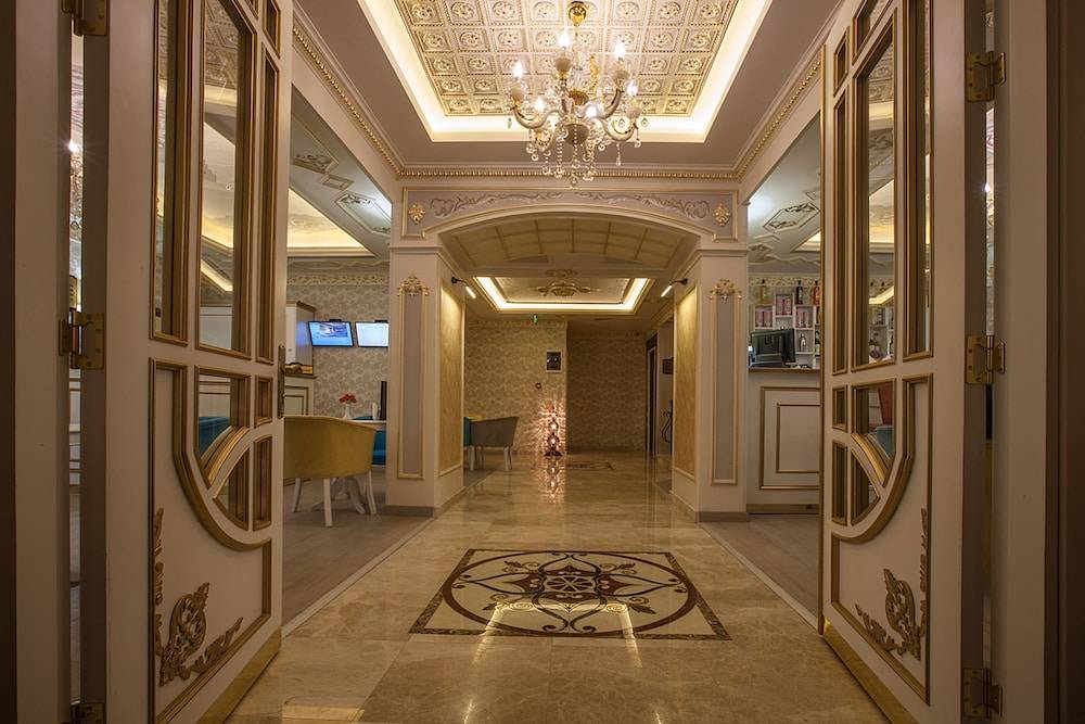 Empire Suite Hotel 2