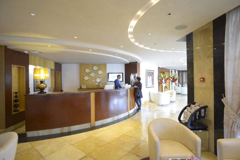 The Penthouse Suites Hotel 1
