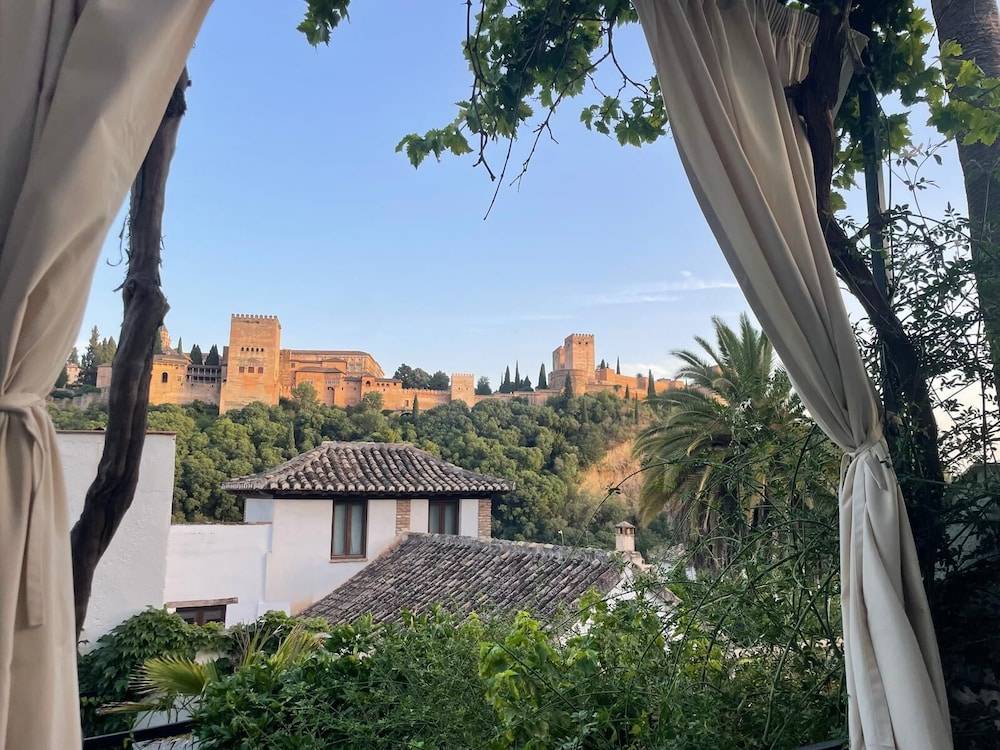 Suite Comares 1