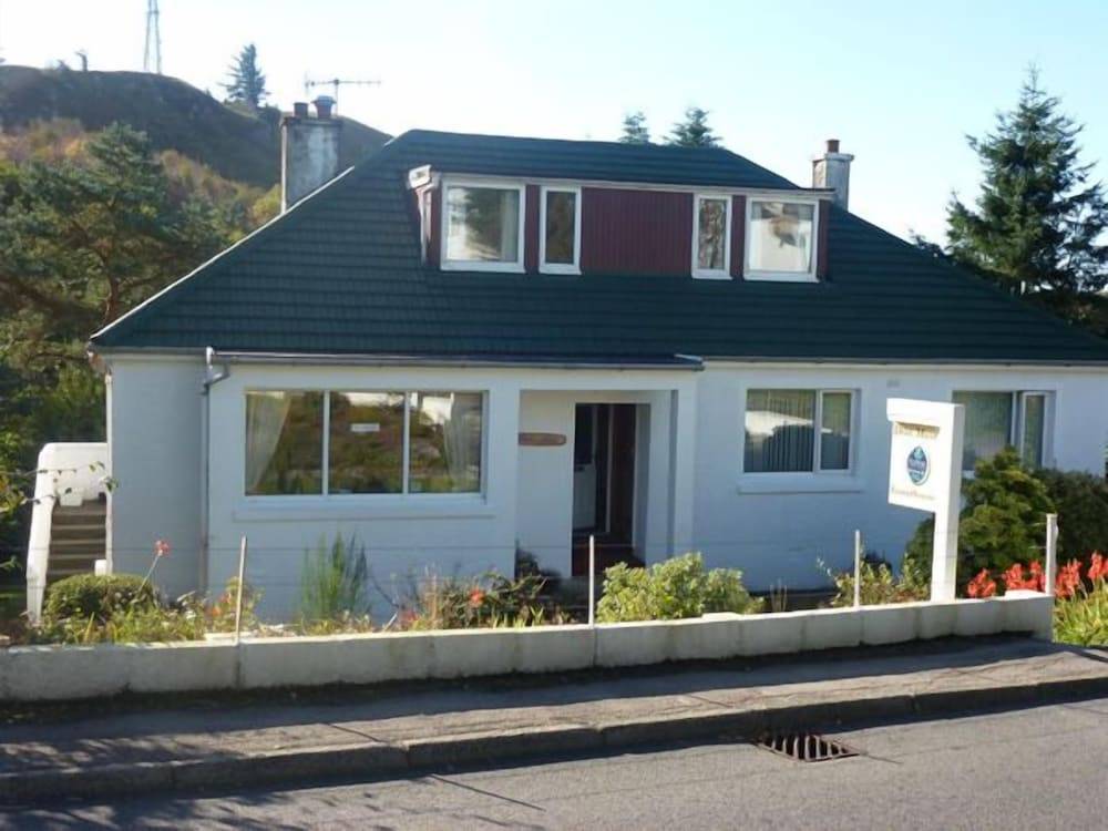Don Muir Guesthouse 1