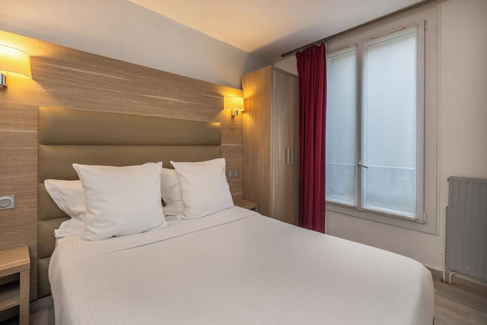 Hôtel Luxor 1