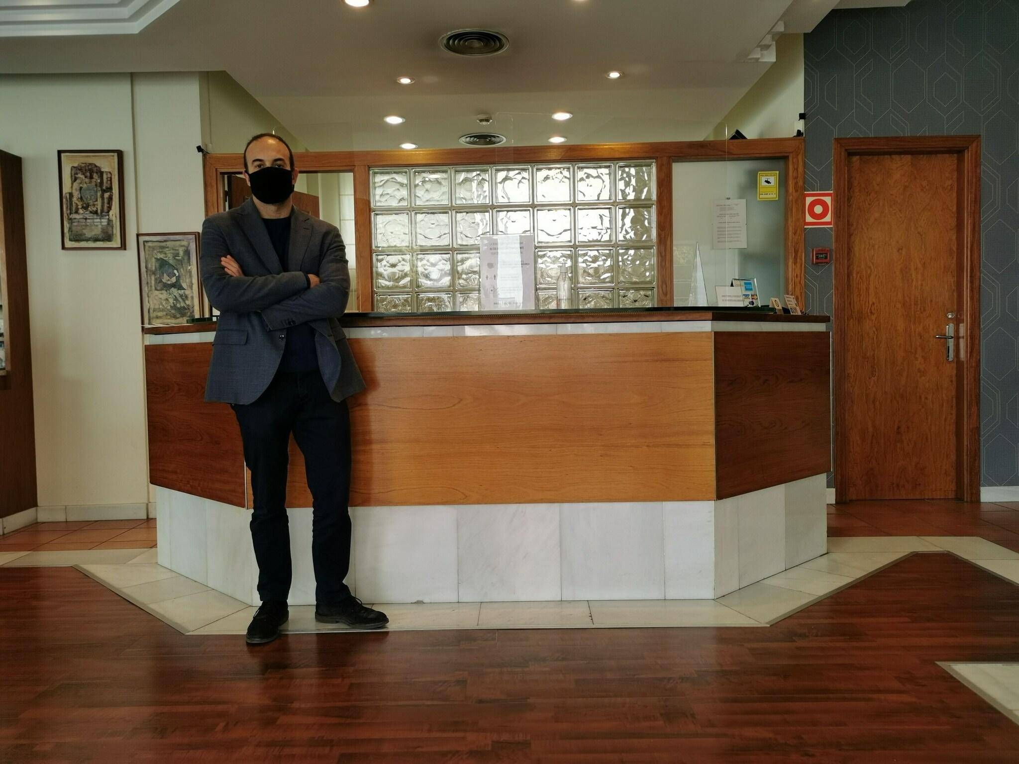 Hotel J. Balmes Vic 1