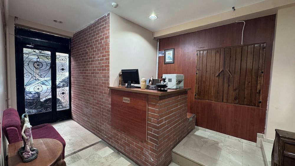 Rozza Hotel 2