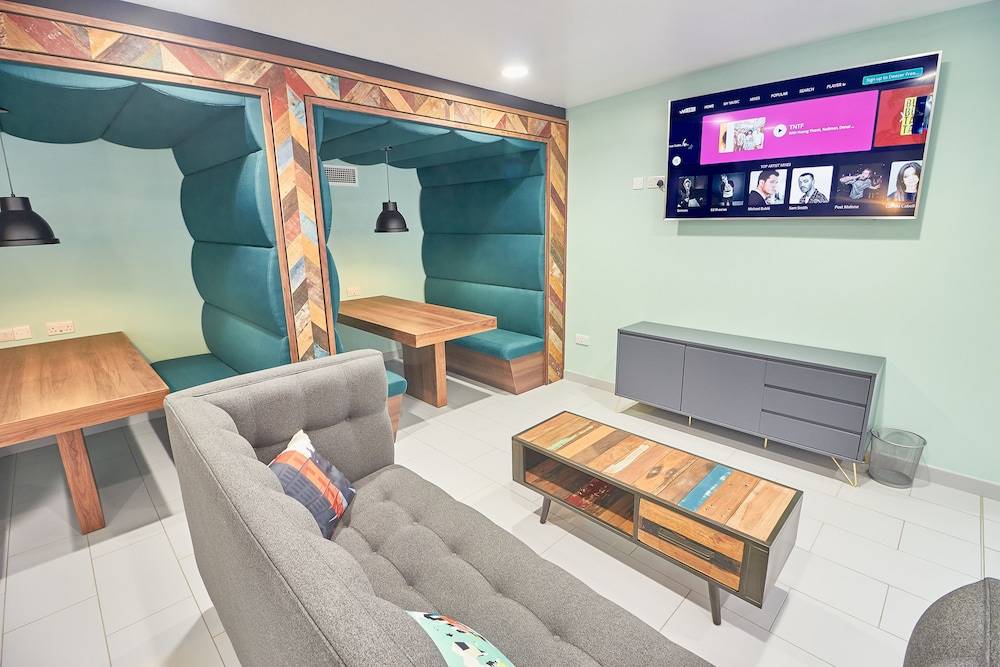 Destiny Student Meadow Court - Campus Accommodation 2