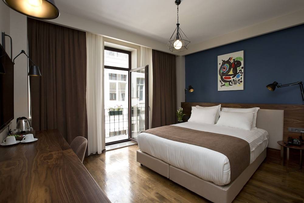 Snog Rooms & Suites 1