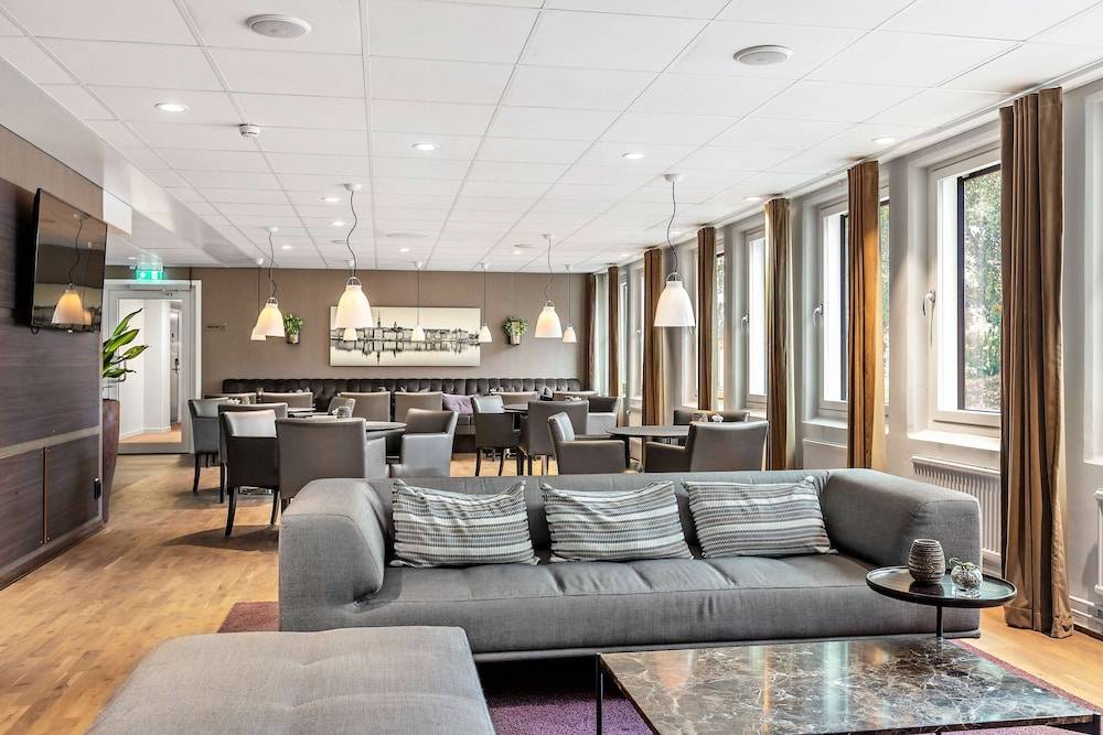 Best Western Plus Park Airport Hotel 2