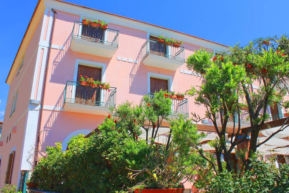 Hotel Pisacane 1