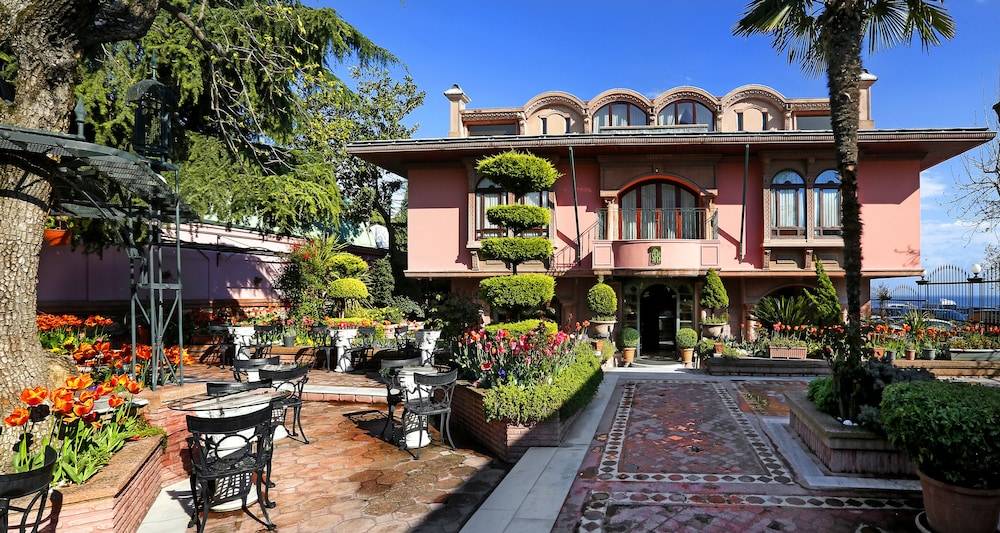 Sultanahmet Palace Hotel 1