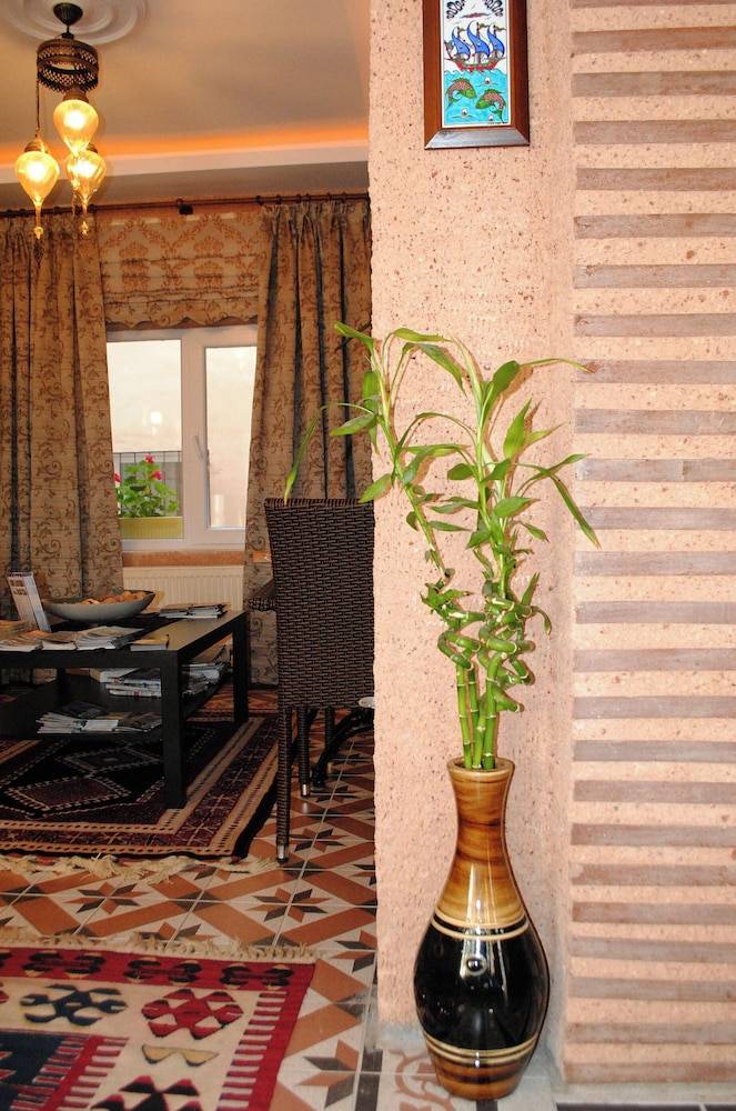 Hotel Buhara Family Inn 2